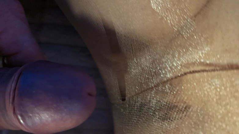 Minchen: Islak oldum ve onun yarağını istiyorum!