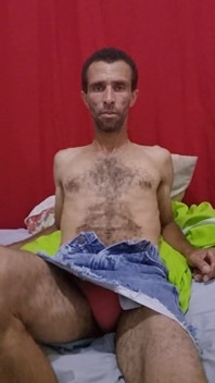 They All Come and Enjoy Watching Me Masturbate with Great Lust