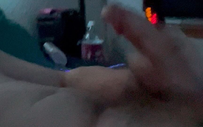 Kyle johnson: ムラムラした考えはルームメイトのポケットマンコをファックし、あちこちで絶頂します