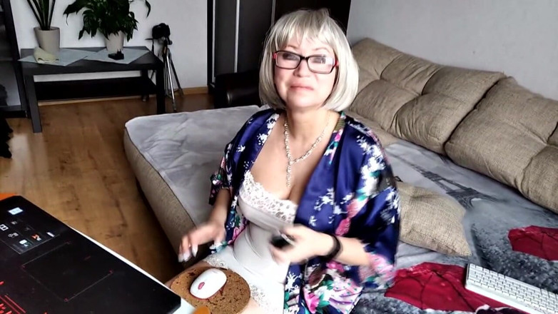 AimeeParadise: Una pareja casada madura estaba separada ... ¡La perra chupapollas anhelaba la...