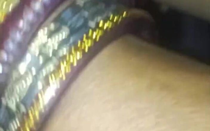 Wife fak: Hintli evli kadın ve hazben seks videosu