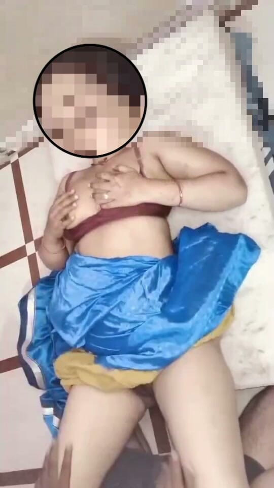Poojakabir: Pooja Bhabhi, Kocasının Arkadaşıyla Otelde