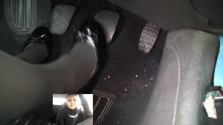 Nyllady: Eroare de frână cu țipete în Black Patent Flats