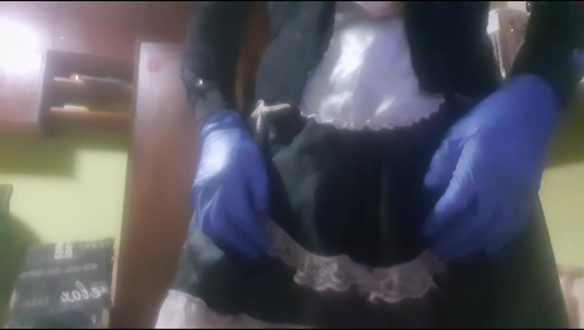 Latex Sissy with a Surprise (Laylianna) Latex Sissy with a Surprise (Laylianna)