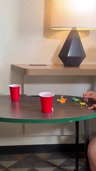 Dua tante seksi lagi bugil sambil main game lesbian nakal