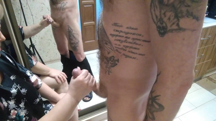 Zona901: Caught mother-in-law in the hallway and fucked in the mouth...