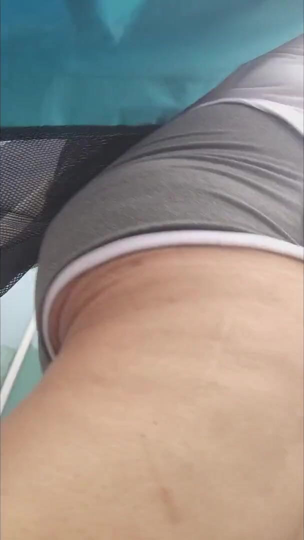 KNKY Bee: Přicházím do sousedství poblíž mě!