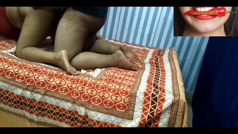 Hotty Jiya Sharmaa: Film di sesso di una coppia indiana