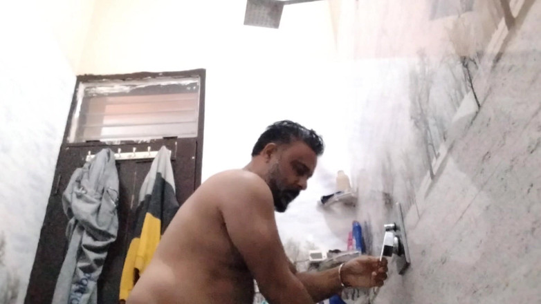 Austin Rose: Sugar Daddy Mandi Sambil Bugil