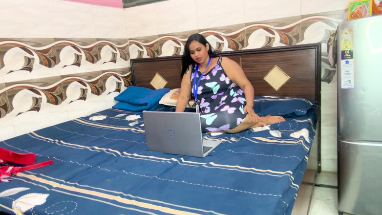 TactfulFiber902: Bos menghukum awek pekerja panas dengan gari dan seks pejabat...