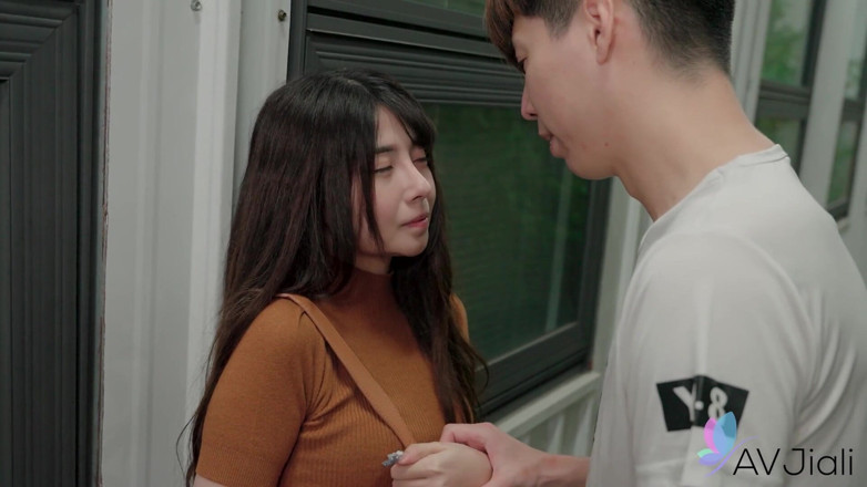 AV Jiali: Ranako fucks her best friend's boyfriend