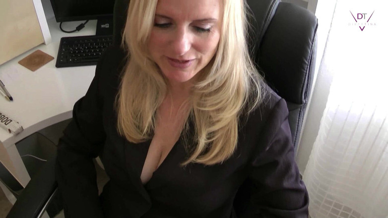 Dirty Tina: Menyemprotkan cepat dengan Dr. Tina