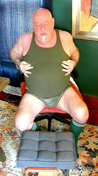 Jerk off in Green!