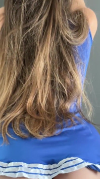 Ta pom-pom girl dévergondée, mais par derrière