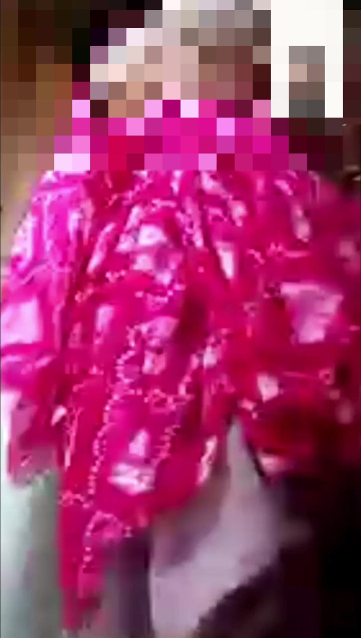 AkashKumar: Desi Bhabhi Ne Video Call Pe Apni Gand Aur Chut...