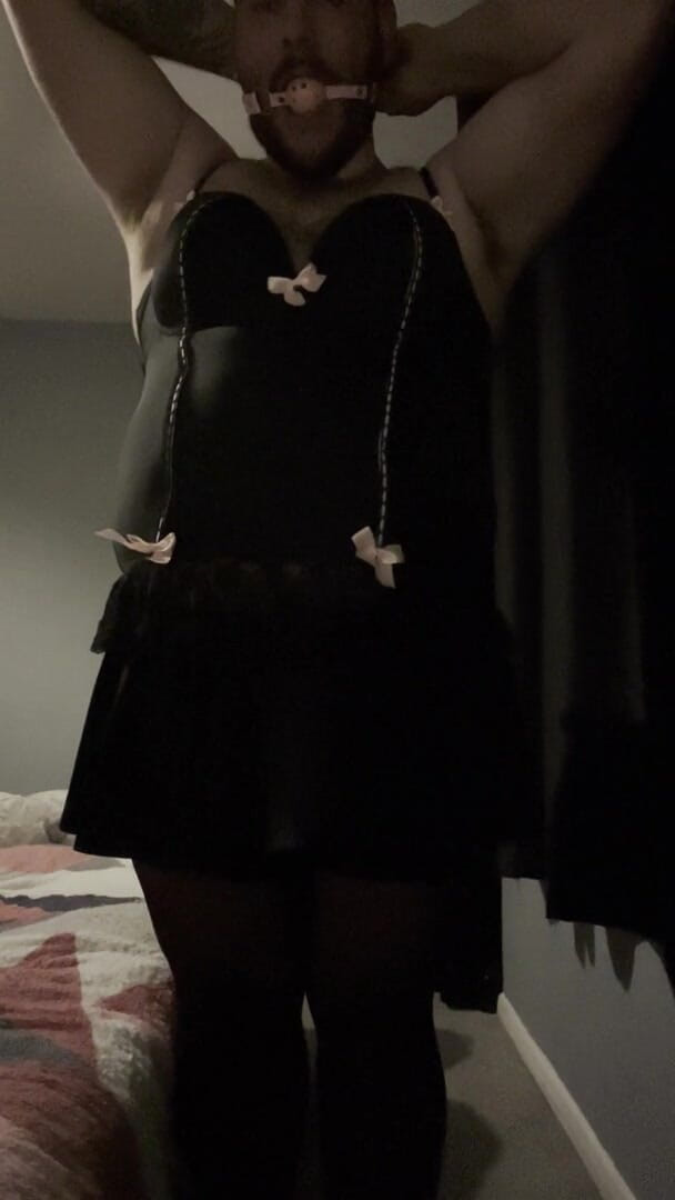 Shaun Cbt: Crossdresser dubur mencuri zakar dan telur dengan puting bertindik