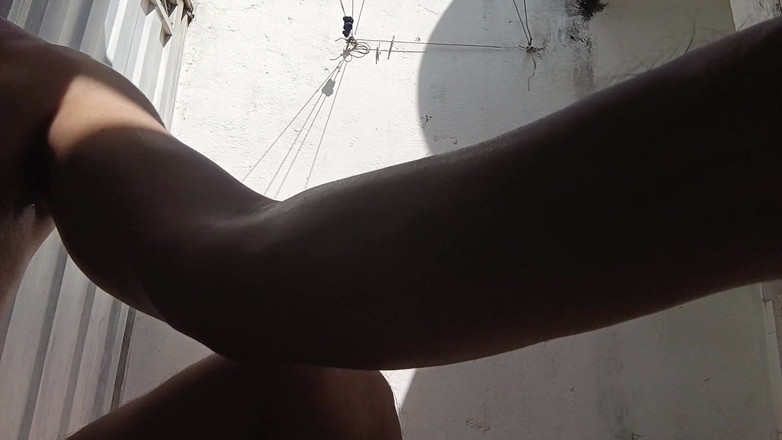 Valkyrieandluigy: Buurman zuigt