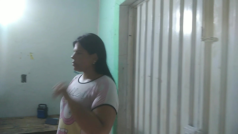 Adribella69: Suami saya pergi kerja dan awak tinggalkan saya sangat panas...