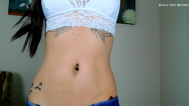 Stella Von Savage: 隣人のへそを捕らえるJOI