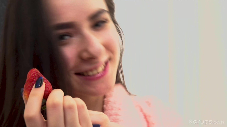 Karups Solo: 19 year old teen shoves a big black dick into...
