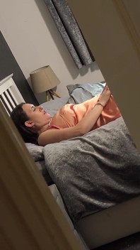 Auntjudys - la tua formosa milf padrona di casa signora kitty kat ti sorprende a guardarla masturbarsi (punto di vista)