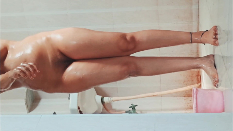 Hot Sis: Przyrodnia siostra Latika kąpać się w łazience pełne nago pełne seksowne