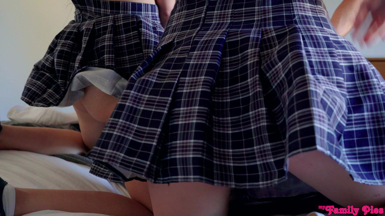 My family pies: Watch Me Fuck Your Friend - S12:e4