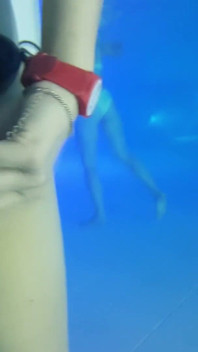 Tranny Girl with Plug in Her Ass While Bathing in Thermal Bath! Secret Wanking!!