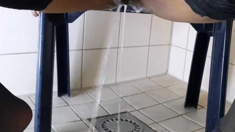 Sarah Fonteyna: These Two Stepsister MILFs - Whose Pussy Bubbles Harder Spitting Out...