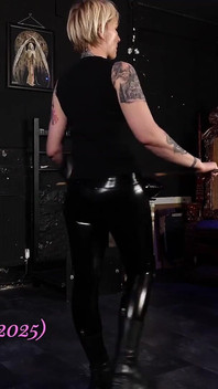 Audisi untuk Nyonya Baton