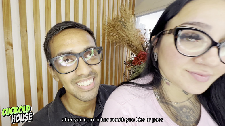 CuckoldHouse: Gadis doyan selingkuh sama dua pria sejati, di depan suaminya...