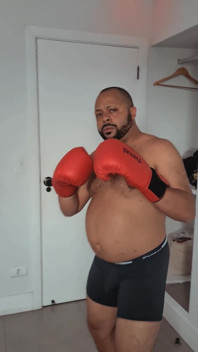 Bearzinho Black - POV Boxing Domination (hotel Roleplay)