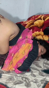 Piękne usta Desi Bhabhi i tyłek przejebane, cała woda została wyjęta z jej cipki
