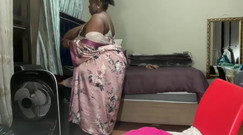 Legendary Booty Overdose: İri güzel kadın dev kadın sulu götünü alkışlıyor ve inliyor...