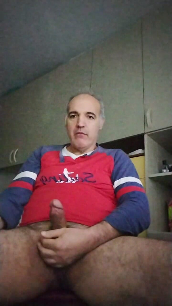 Setesesso7: Endlich kann ich meinen Schwanz wichsen und es an diesem...
