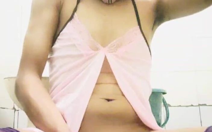 Alfi Kayla: Sissy Hidżab Solo masturbuje się spust