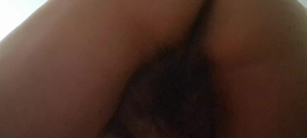 Mommy big hairy pussy: Mature MILF Lifting Her Ass to Get Fucked