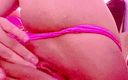 ToyNymph: 보지와 분홍색 딜도의 손가락