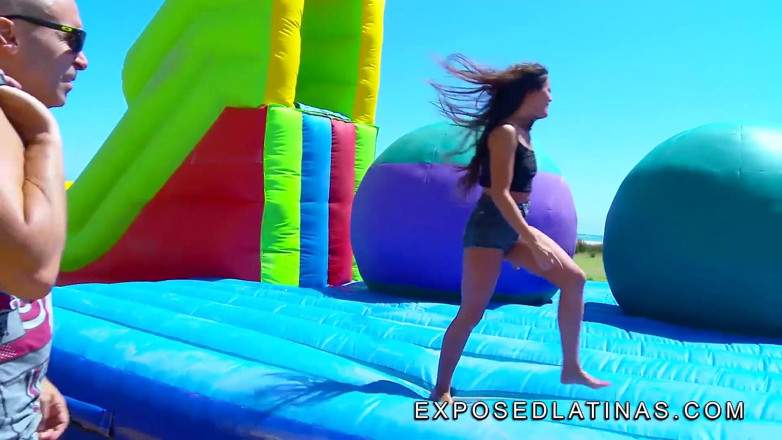 Exposed Latinas: สาว brunette ลาติน่า สวยกระเด้งควยแล้วโดนเย็ดหีอย่างมันส์