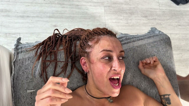 Hume Love: I Rent a Hotel to Fuck My Friend Who Is...
