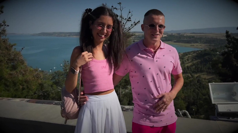 Falcon Al straight porn: Bi Threesome - Barbie Couple Attracted a Man Who Invited Them...