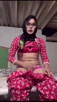 Do You Think You Can Handle Me? Official Xlive