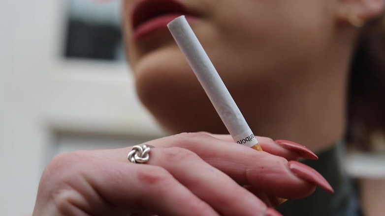 Countess diamond: Fumare ti rende eccitato