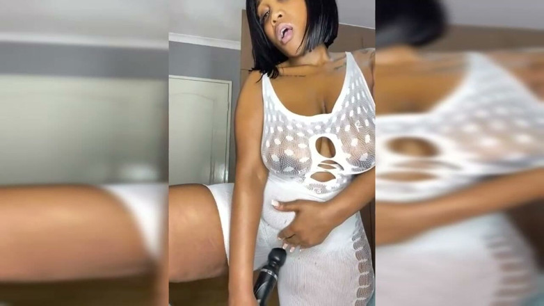 Legendary Booty Overdose: Ayo makan pantatku