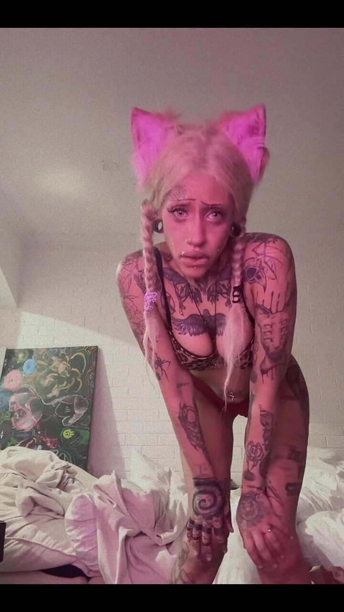 Laikalewduwu: Who Wants More Kitty Girl?