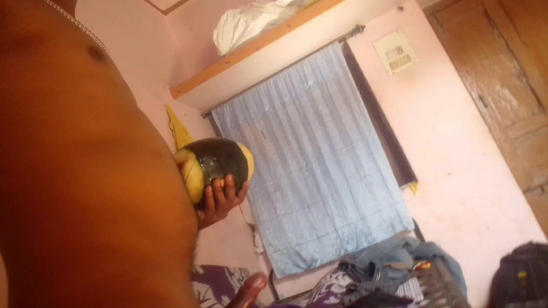 Rahul d: Ciężko jebanie arbuz