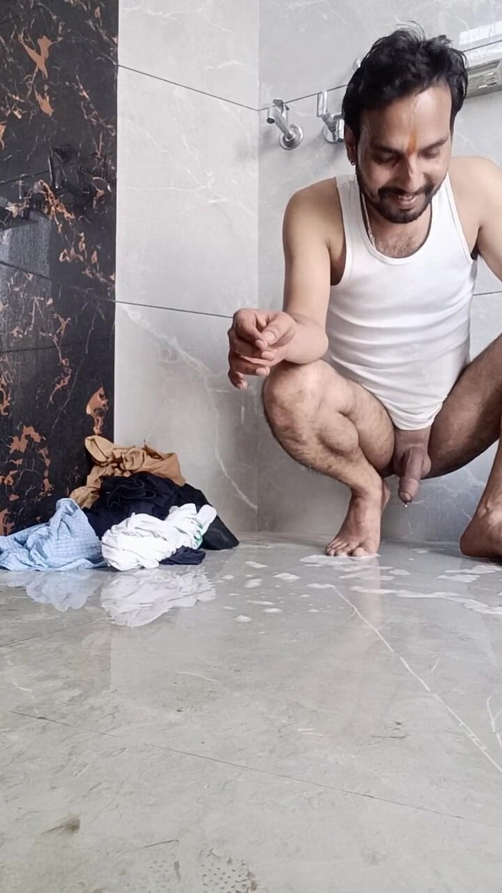 Rajasthani-old-lover: Desi young boy enjoy washing father's underwear