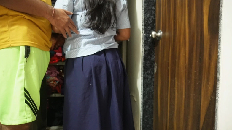 Mumbai Ashu: Desi-mädchen hatte sex mit ihrem lehrer