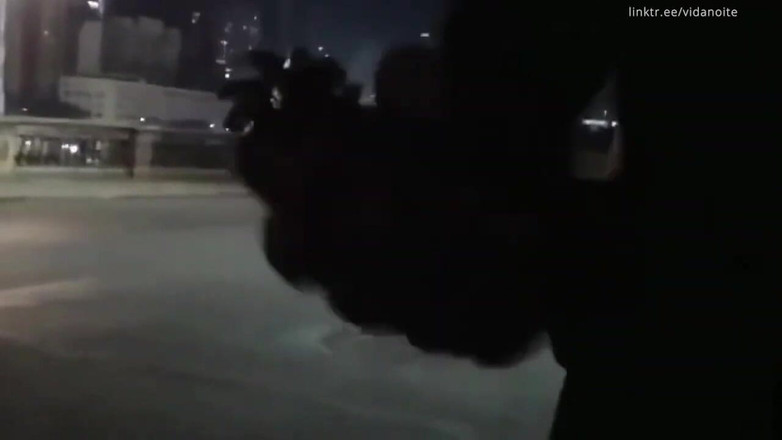 Vida Noite: Bate na veřejnosti