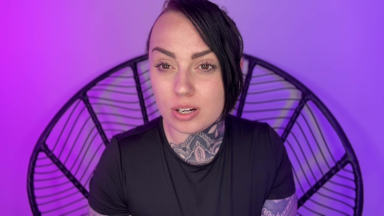 Miss Valentina: Mai sexy decât soția ta